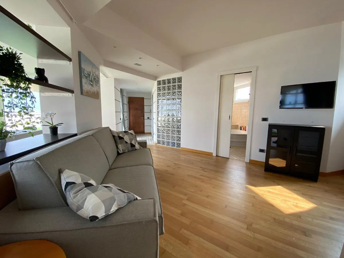 Attico With Big Terrace In Residence With Pool Valbrona Apartament
