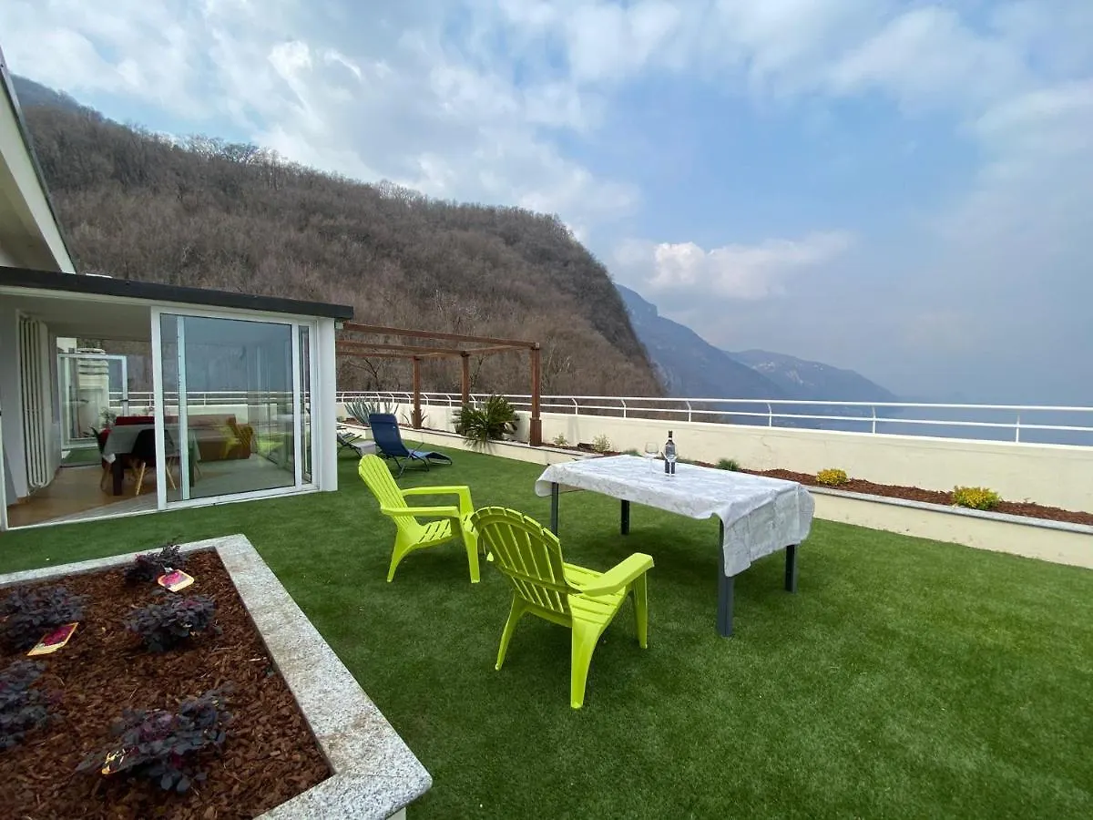 Attico With Big Terrace In Residence With Pool Valbrona Appartement