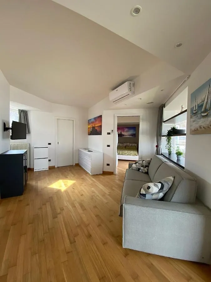 Appartement Attico With Big Terrace In Residence With Pool Valbrona Italië